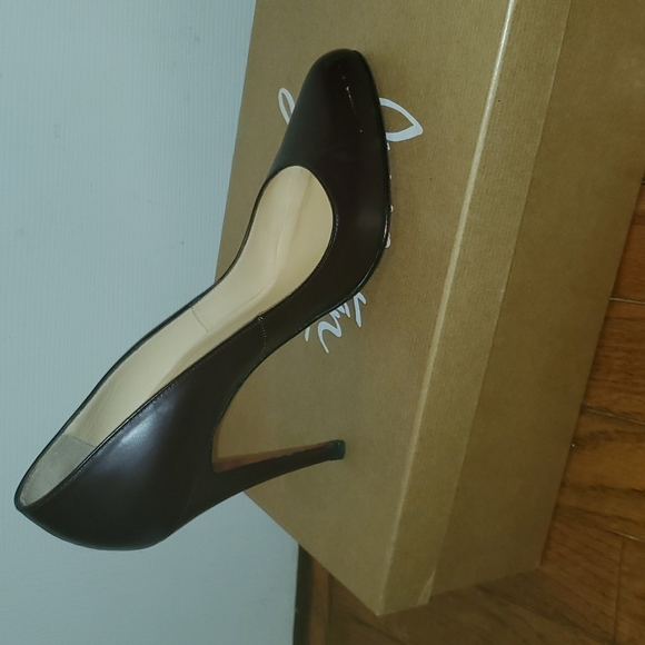 Christian Louboutin Oxblood Pigalle Pumps 100mm - Picture 7 of 11